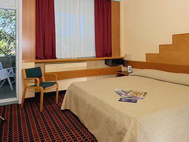 Hotel Santoli ปอร์เรตตา แตร์เม ภายนอก รูปภาพ