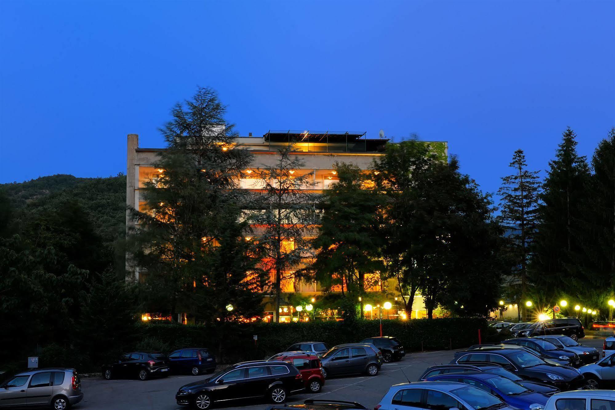 Hotel Santoli ปอร์เรตตา แตร์เม ภายนอก รูปภาพ